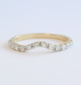 American Jewelry 14k Yellow Gold .28ctw Diamond Curved Contour Wedding Band
