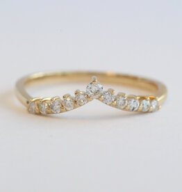 American Jewelry 14k Yellow Gold .28ctw Diamond Contour Curved Wedding Band Ring (Size 7)