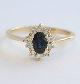 American Jewelry 14k Yellow Gold .28ctw Diamond .56ct Sapphire Oval Halo ring (Size 7)