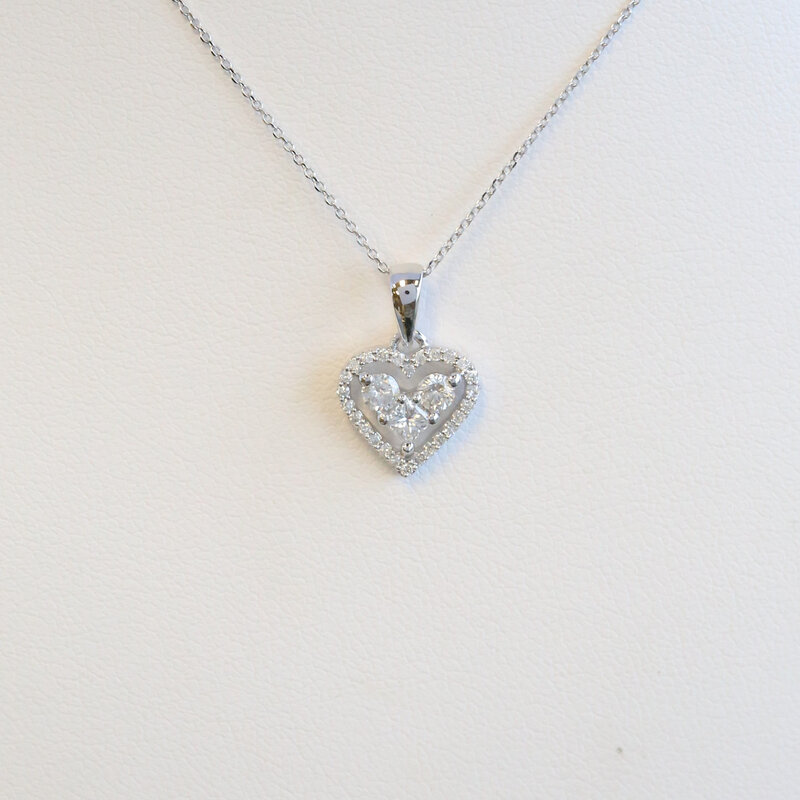 American Jewelry 14k White Gold .43ctw Diamond Heart Necklace