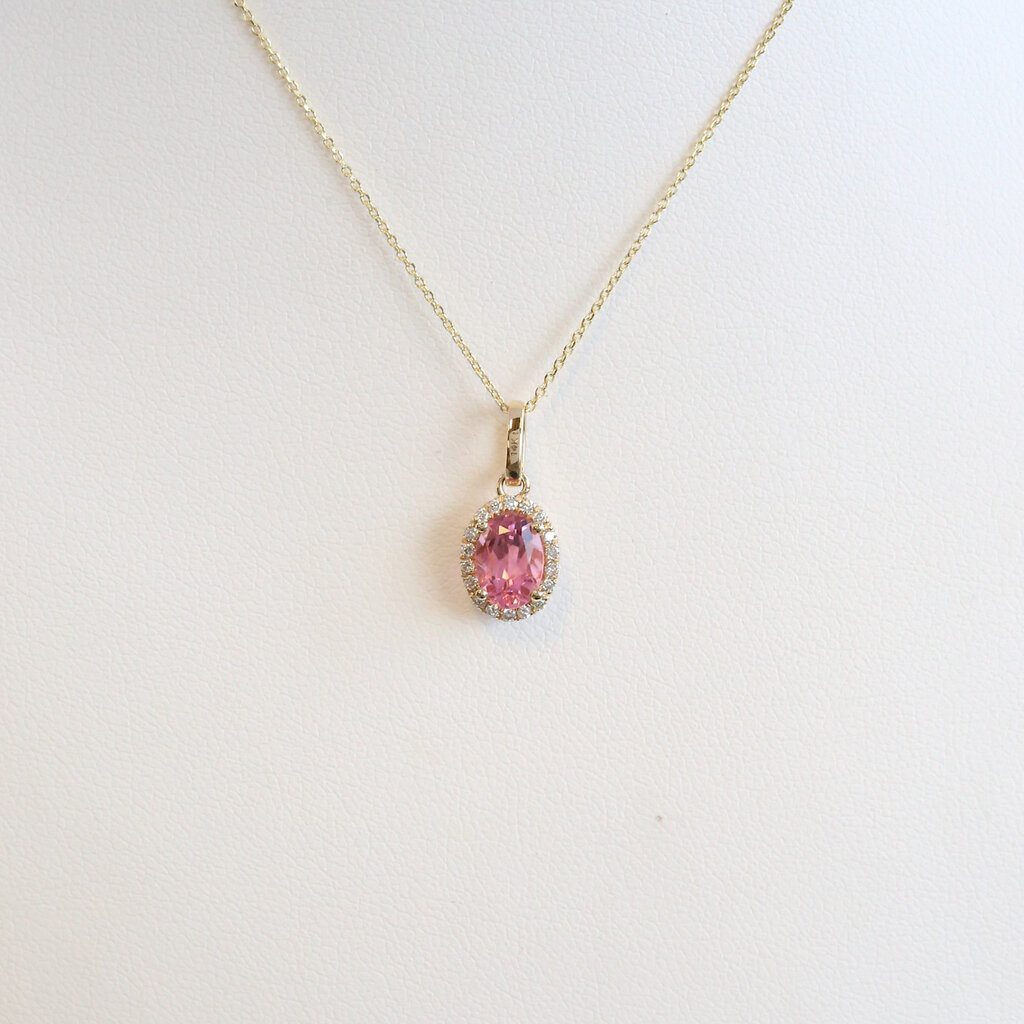 American Jewelry 14k Yellow Gold .82ct Pink Tourmaline .12ctw Diamond Oval Halo Necklace