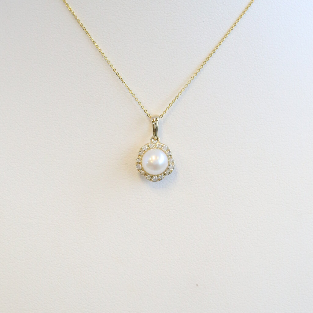 American Jewelry 14k Yellow Gold 6mm Akoya Pearl .08ctw Diamond Halo Necklace