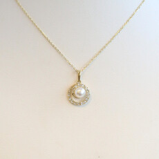 American Jewelry 14k Yellow Gold 4mm Akoya Pearl .16ctw Diamond Open Swirl Necklace
