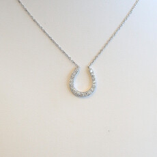 American Jewelry 14k White Gold .38ctw Diamond Horseshoe Necklace