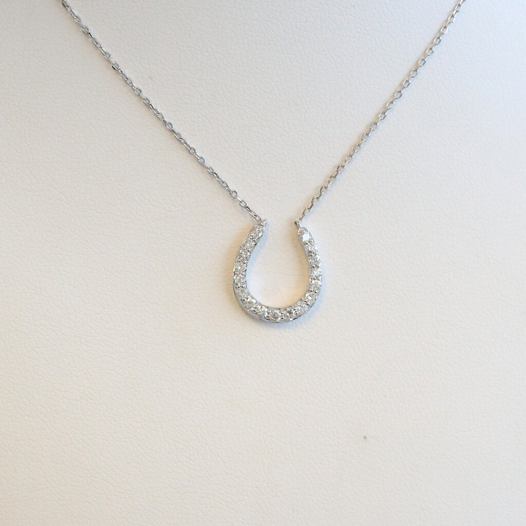 American Jewelry 14k White Gold .38ctw Diamond Horseshoe Necklace
