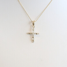 American Jewelry 14k Yellow Gold .28ctw Diamond Baguette Cross Necklace