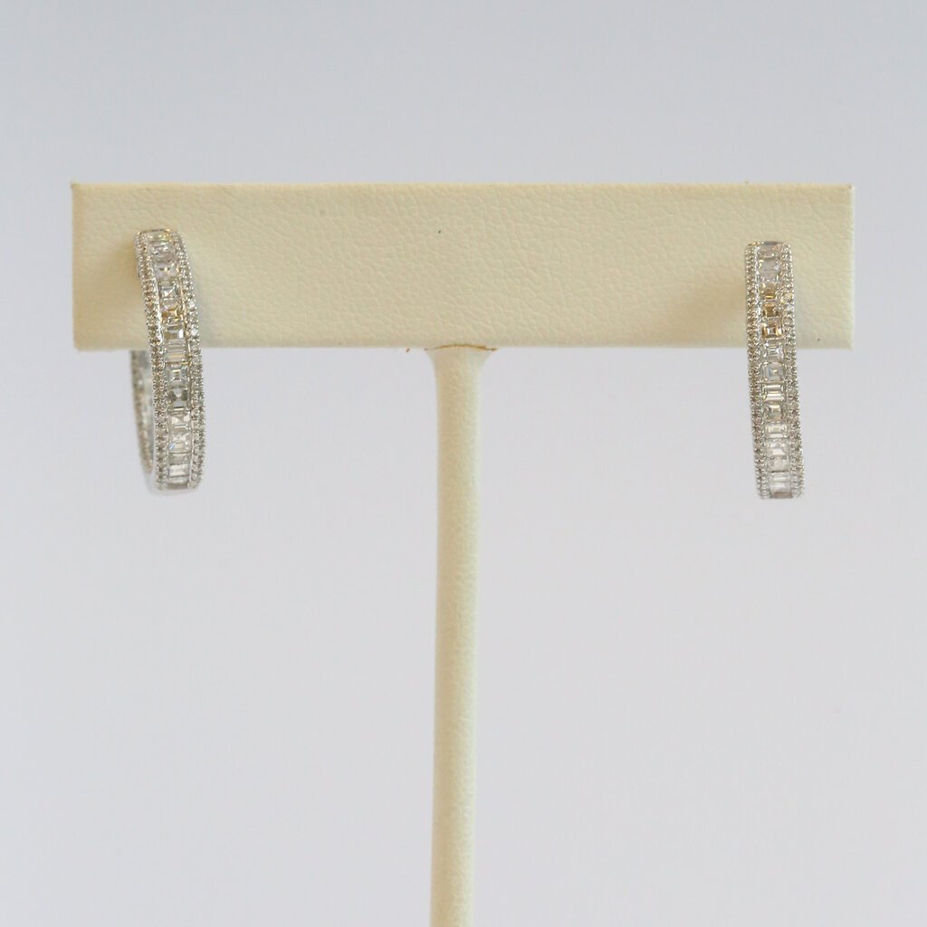 American Jewelry 14k White Gold 2.28ctw Diamond Baguette & Round Inside Out Hoop Earrings