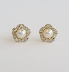 American Jewelry 14k Yellow Gold 3mm Akoya Pearl .16ctw Diamond Petite Flower Stud Earrings