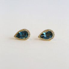 American Jewelry 14k Yellow Gold London Blue Topaz and Diamond Accent Milgrain Pear Stud Earrings