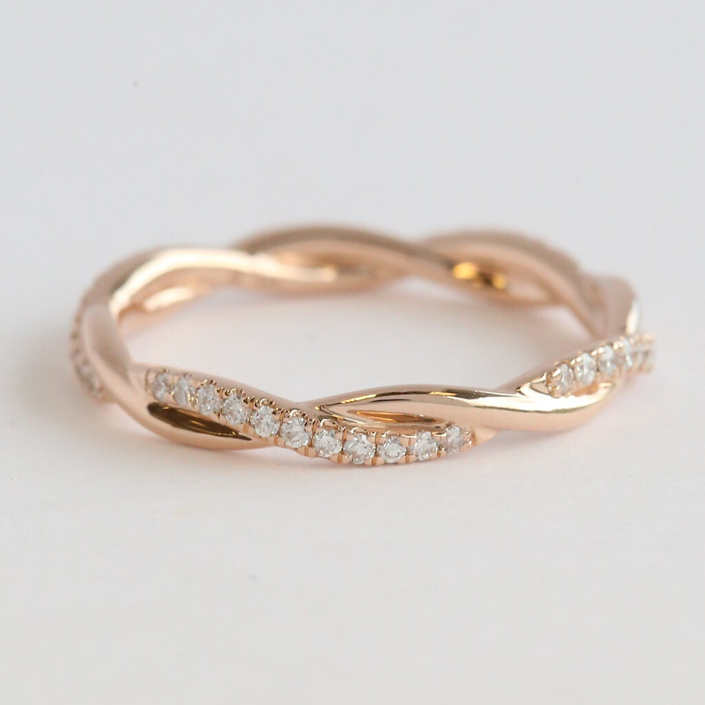 American Jewelry ESTATE 14k Rose Gold .25ctw Diamond Twisted Wedding Band (Size 6.5)