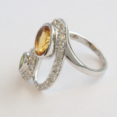 American Jewelry ESTATE 18k White Gold 1.6ct Citrine .40ct Peridot .30ctw Diamond Openwork Fashion Ring (Size 6.5)
