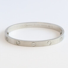 American Jewelry ESTATE 18k White Gold "Love" Bangle Bracelet