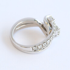 American Jewelry ESTATE 14k White Gold 1.35ctw Diamonds Bypass Ring (Size 5)