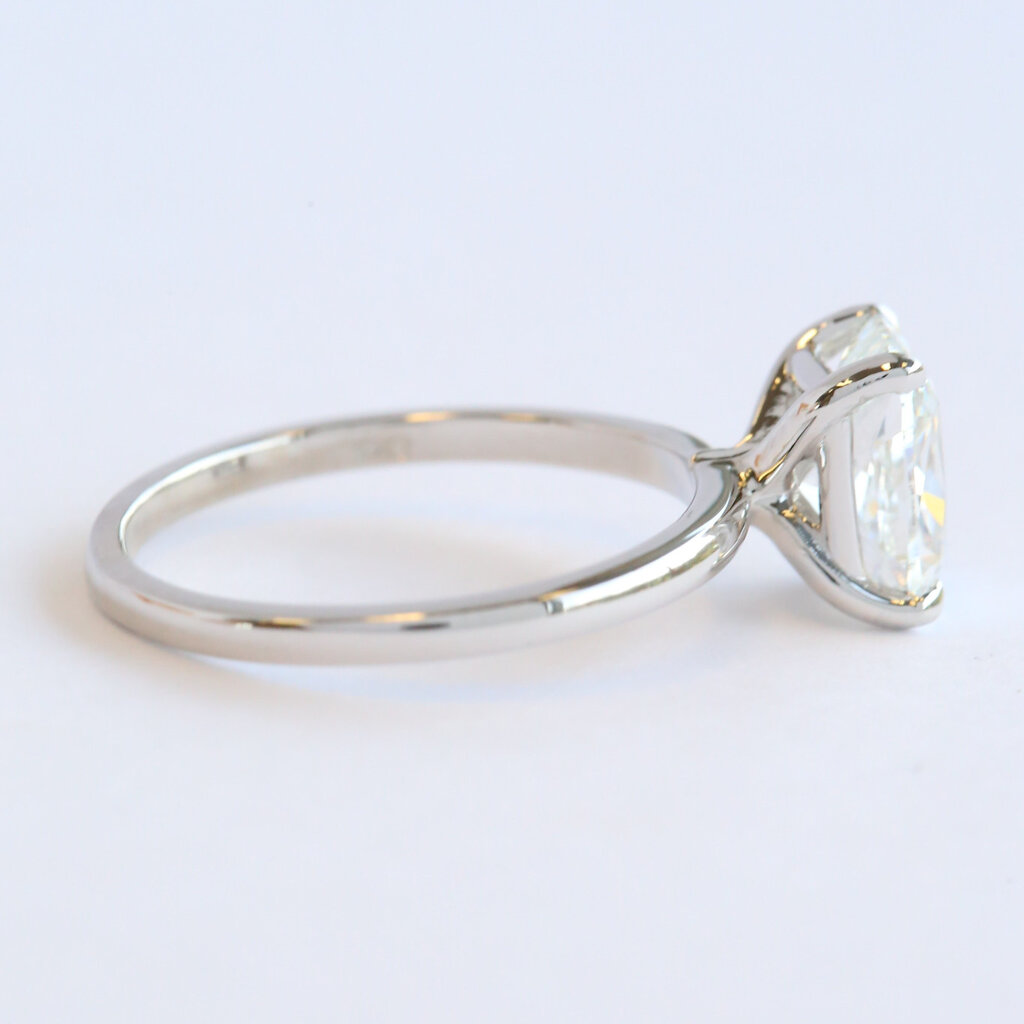 American Jewelry 14k White Gold 2.01ct F/VS1 IGI Lab Grown Elongated Cushion Diamond Solitaire Engagement Ring