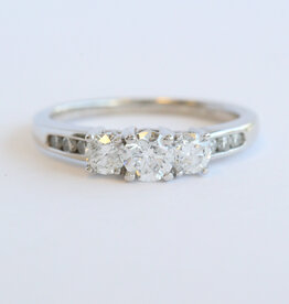 American Jewelry ESTATE 14k White Gold .75ctw Diamond Past Present Future Ring (Size 7)