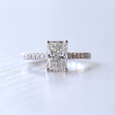 American Jewelry 14k White Gold 2.28ctw (2.01ct G/VS2 Lab Radiant) Diamond Cathedral Hidden Halo Engagement Ring (Size 6.5)