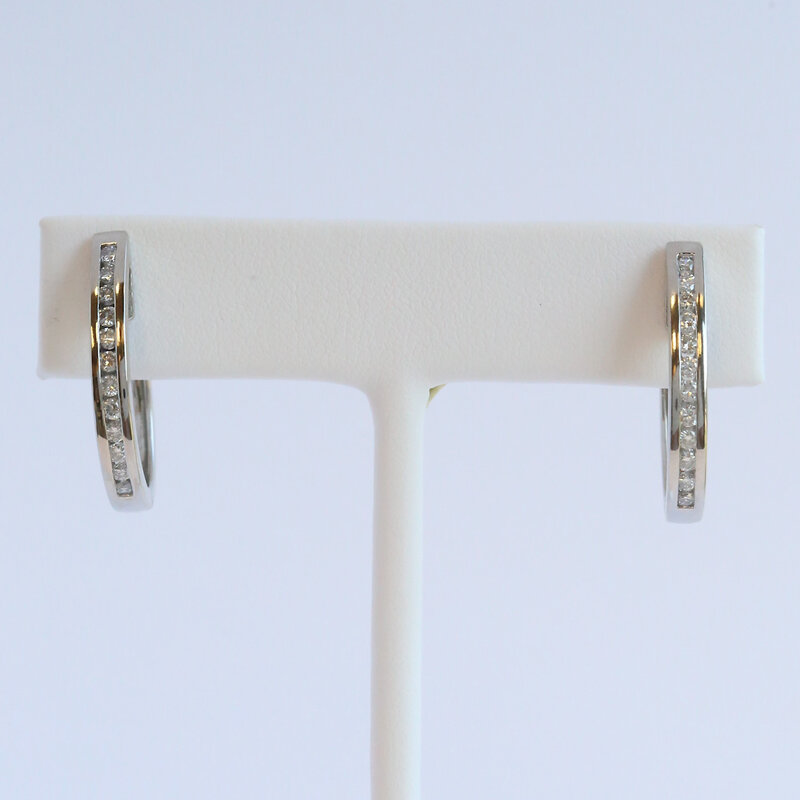 American Jewelry ESTATE Platinum 1/2ctw F/VS Diamond Leverback Oval Hoop Earrings