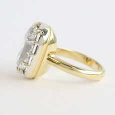 American Jewelry 18k Yellow Gold 8.14ct IGI  F/SI2 Elongated Cushion Diamond Ring