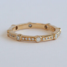 American Jewelry 18k Yellow Gold .34ctw Diamond Station Wedding Band