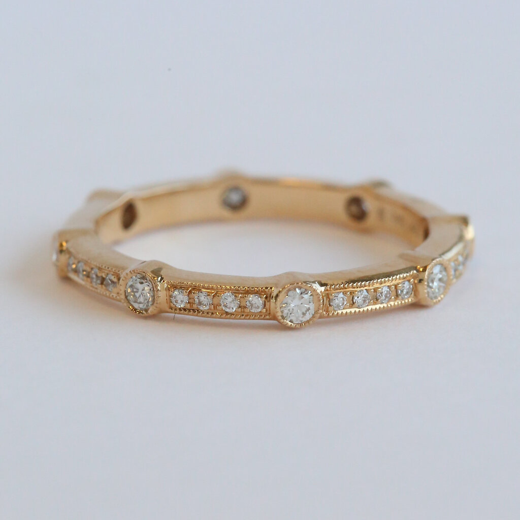 American Jewelry 18k Yellow Gold .34ctw Diamond Station Wedding Band