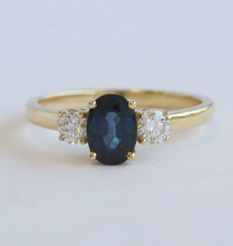 American Jewelry 14k Yellow Gold 1.11ct Sapphire .34ctw Diamond Oval & Round 3 Stone Ring