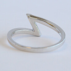 American Jewelry 14k White Gold .14ctw Diamond Z Fashion Ring