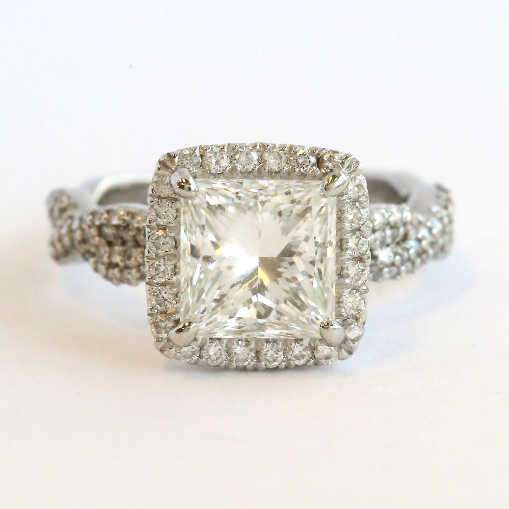 American Jewelry Platinum 3.50ctw (3.01 H/VVS2 GIA Ctr) Princess Diamond Halo Infinity Engagement Ring