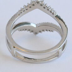 American Jewelry 14k White Gold .64ctw Diamond Double Row V Contour Ring Guard