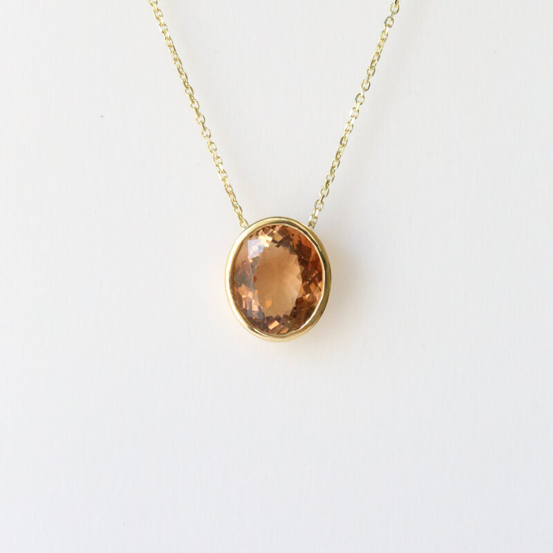 18k Yellow Gold 5.07ct Oval Rose Cut Pink/OrangeTourmaline Bezel Pendant (16"-18")