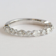 American Jewelry 14k White Gold .70ctw Diamond Single Prong Oval & Round Wedding Band