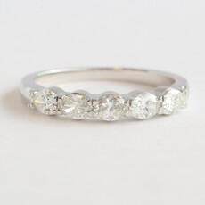 American Jewelry 14k White Gold .75ctw Diamond East to West Oval Wedding Band