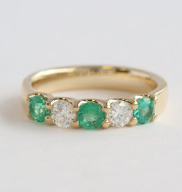 American Jewelry 14k Yellow Gold .60ctw Emerald .40ctw Diamond 5 Stone Band Ring