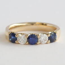 American Jewelry 14k yellow Gold .80ctw Sapphire .40ctw Diamond 5 Stone Band Ring
