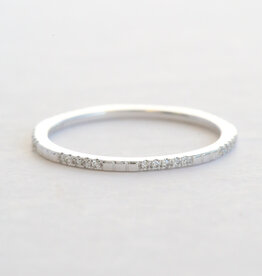 American Jewelry 14k White Gold .12ctw Diamond Textured Wedding Band