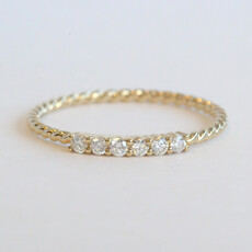 American Jewelry 14k Yellow Gold .14ctw Diamond 6-Stone Twisted Wedding Band