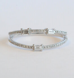 American Jewelry 14k White Gold .41ctw Diamond Baguette Trio & Round Ring