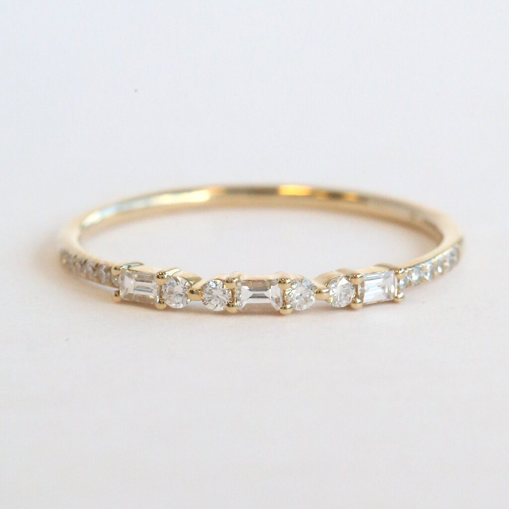 American Jewelry 14k Yellow Gold .18ctw Diamond Baguette & Round Wedding Band