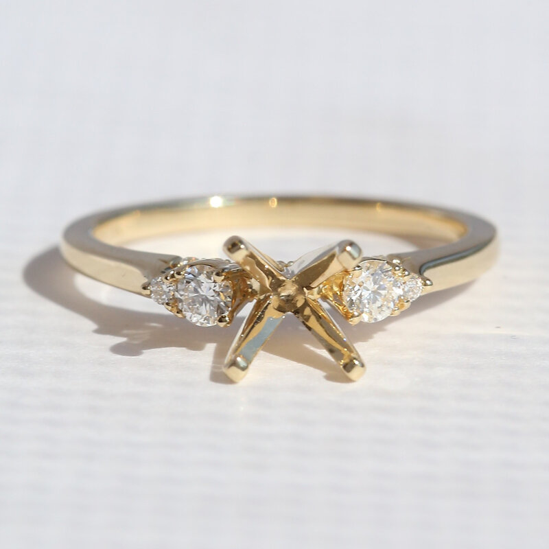 American Jewelry 14k Yellow Gold .28ctw Pear Side Accent Semi Mount Engagement Ring