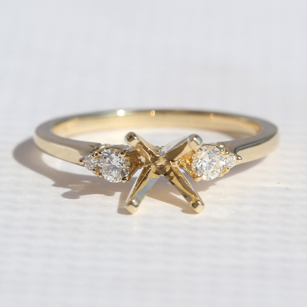 American Jewelry 14k Yellow Gold .28ctw Pear Side Accent Semi Mount Engagement Ring