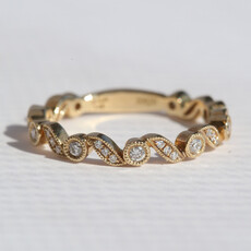 American Jewelry 14k Yellow Gold .23ctw Diamond Milgrain Wave Wedding Band
