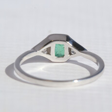 American Jewelry 14k White Gold .60ct Emerald .10ctw Diamond 3 Stone Ring