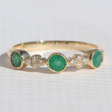 American Jewelry 14k Yellow Gold .59ctw Emerald .05ctw Diamond Milgrain Alternating Stackable Band