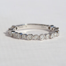 American Jewelry 14k White Gold .26ctw Diamond Milgrain Bezel Wedding Band
