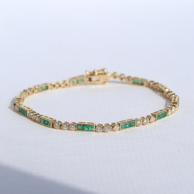 American Jewelry 14k Yellow Gold 2.11ctw Emerald 1.26ctw Diamond Milgrain Bezel Bracelet