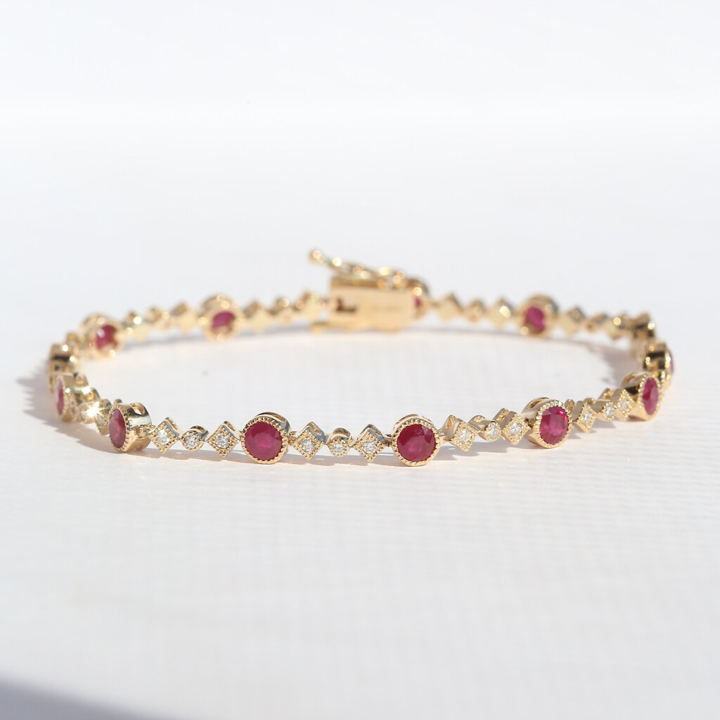 American Jewelry 14k Yellow Gold 3.22ctw Ruby .41ctw Diamond Bezel Milgrain Bracelet
