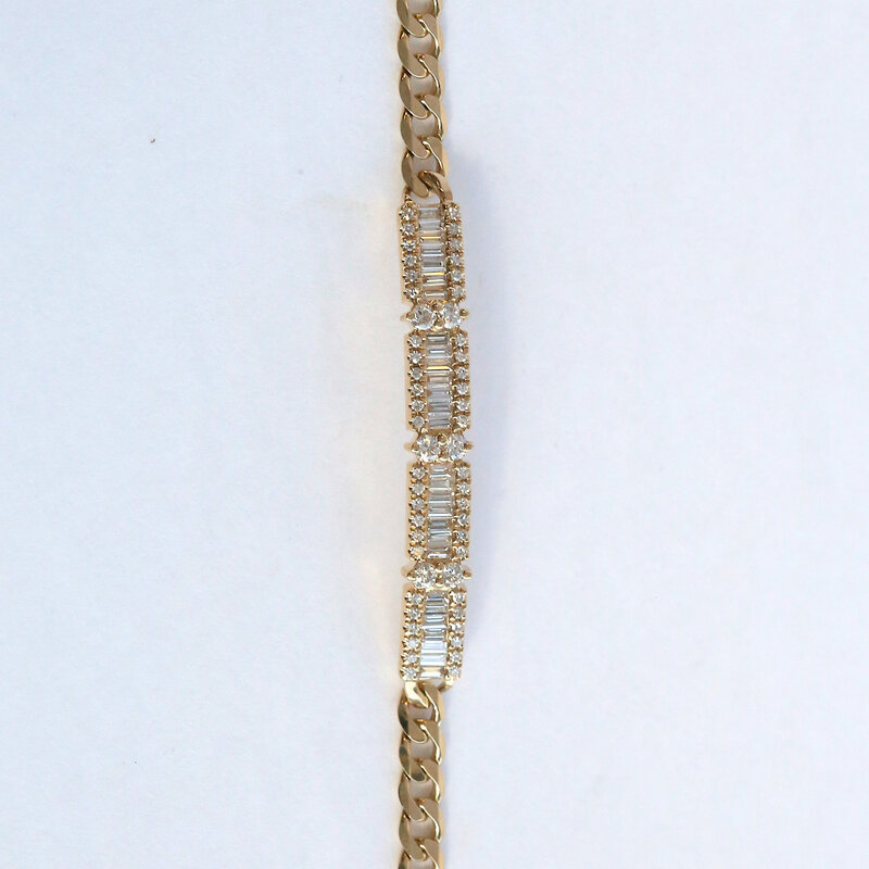 American Jewelry 14k Yellow Gold .70ctw Diamond Baguette & Round Curb Chain Bracelet