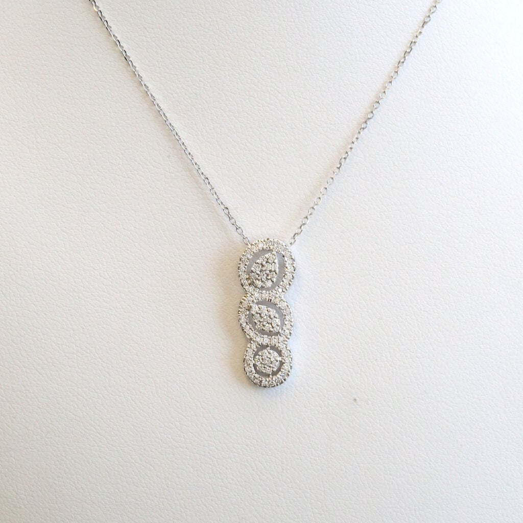 American Jewelry 14k White Gold .29ctw Diamond Triple Halo Necklace