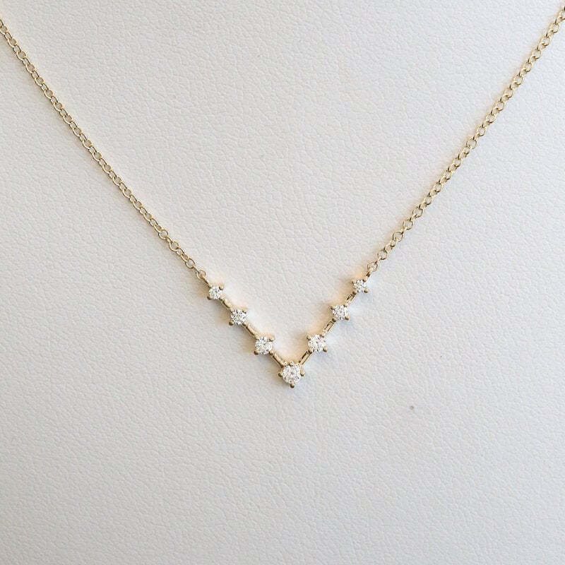 American Jewelry 14k Yellow Gold .15ctw Diamond Station V Necklace