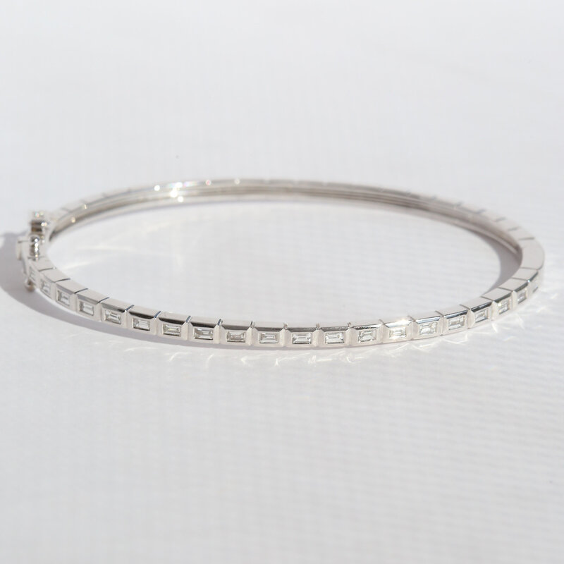 American Jewelry 14k White Gold .54ctw Baguette Bezel Bangle Bracelet