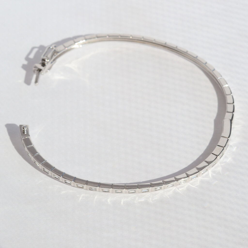American Jewelry 14k White Gold .54ctw Baguette Bezel Bangle Bracelet